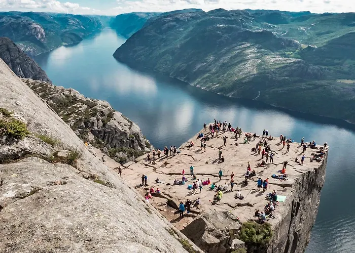 Hotel apartamentowy Lilland