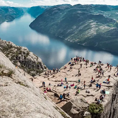 アパートホテル Lilland